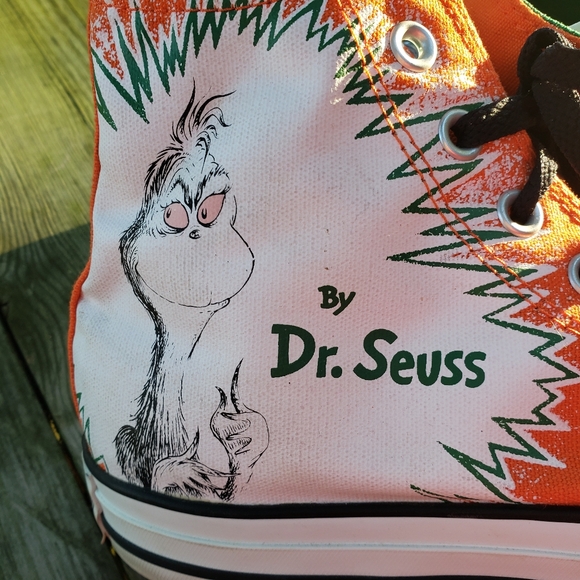 Converse Dr Seuss How Grinch stole Christmas sneakers - Picture 3 of 9